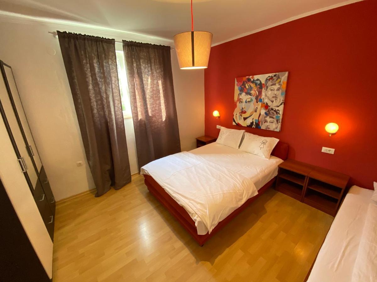 Apartmani Lu Biograd Na Moru Buitenkant foto
