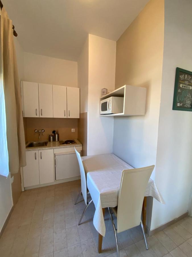 Apartmani Lu Biograd Na Moru Buitenkant foto