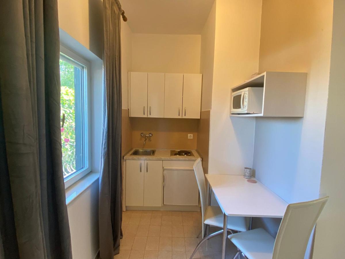 Apartmani Lu Biograd Na Moru Buitenkant foto